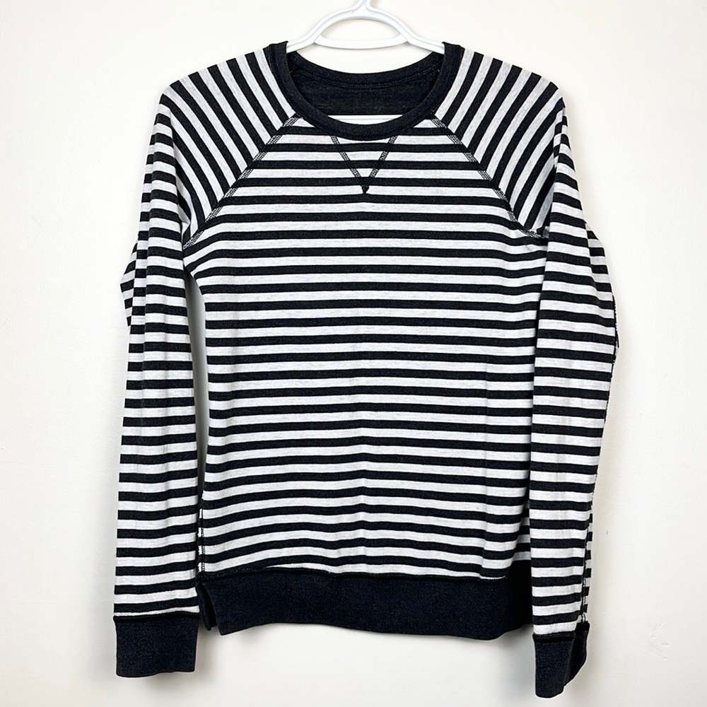 Lululemon Reversible Open Your Heart Long Sleeve - Picture 8 of 13